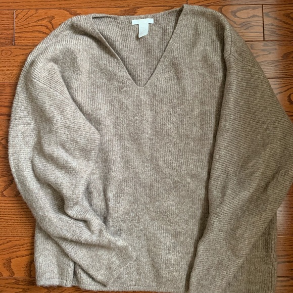 H&M sweater/Size L - Picture 1 of 1